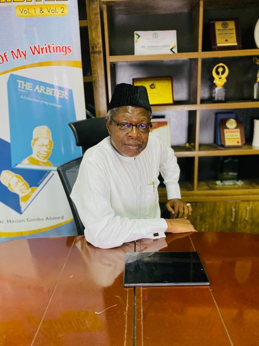 How I returned from the gate of the other world (1), by Hassan Gimba